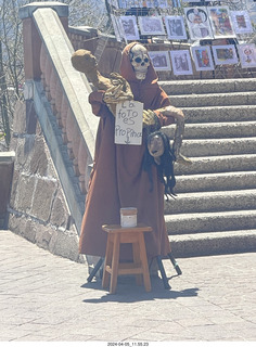 115 a24. Guanajuato - city view plaza death sculpture