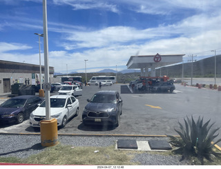 13 a24. long drive to Torreon - food-store stop