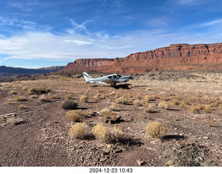 219 a2c. Utah - Wee Hope Mine airstrip - Tyler's exploration pictures - N8377W