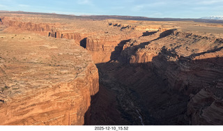 284 a2q. aerial - Utah - backcountry flying