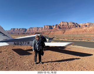 415 a2q. Utah backcountry - Road Crossing airstrip - N8377W - Heather