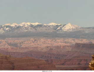 541 a2q. Utah - drive from canyonlands to moab - LaSalle Mountains