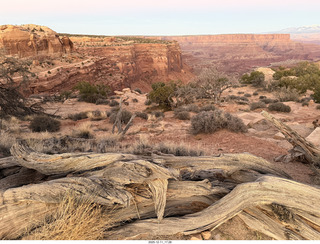 562 a2q. Utah - Canyonlands National Park drive back to Moab