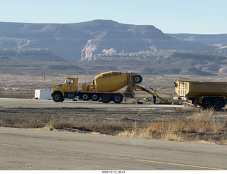 18 a2q. Utah - Canyonlands Field (CNY) - Quickrete home-cement truck
