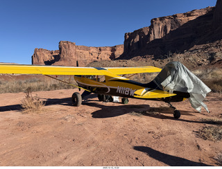 27 a2q. Utah - Mineral Canyon airstrip - yellow Husky NII8WY