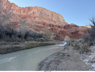 435 a2q. Utah - Hidden Splendor hike - Muddy Creek