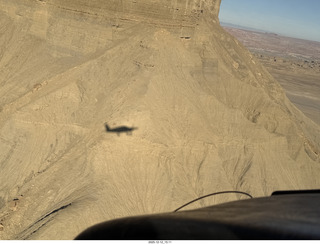 500 a2q. aerial - Utah - canyonlands - my shadow