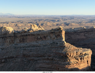 543 a2q. aerial - Utah - canyonlands