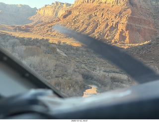 569 a2q. aerial - Utah - canyonlands