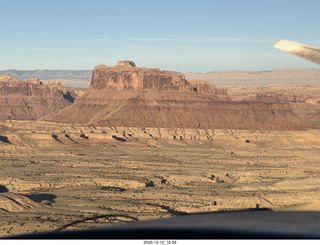 577 a2q. aerial - Utah - canyonlands
