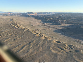 593 a2q. aerial - Utah - canyonlands