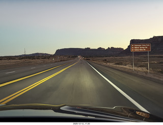 699 a2q. Utah - drive back to Moab